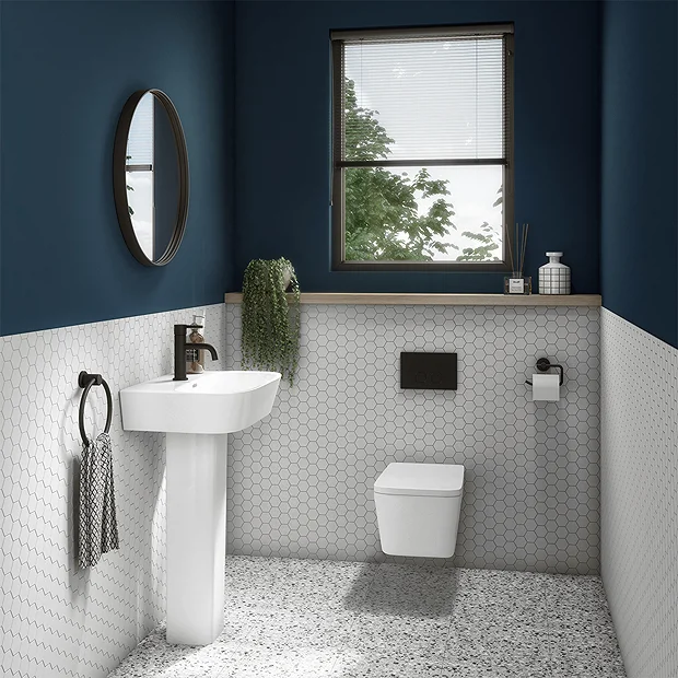 Arezzo Square Wall Hung Rimless Toilet Incl. Soft Close Seat 6 Arezzo Square Wall Hung Rimless Toilet Incl. Soft Close Seat - Image 4