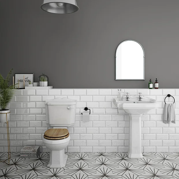 Oxford Traditional Toilet With Soft Close Seat - Various Colour Options 3 Oxford Traditional Toilet With Soft Close Seat - Various Colour Options