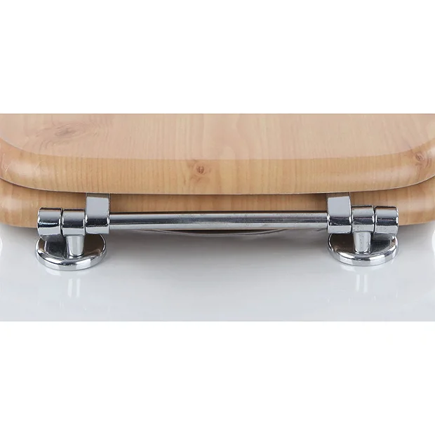 Winchester Close Coupled Traditional Toilet With Beech Toilet Seat 6 Winchester Close Coupled Traditional Toilet With Beech Toilet Seat - Image 4